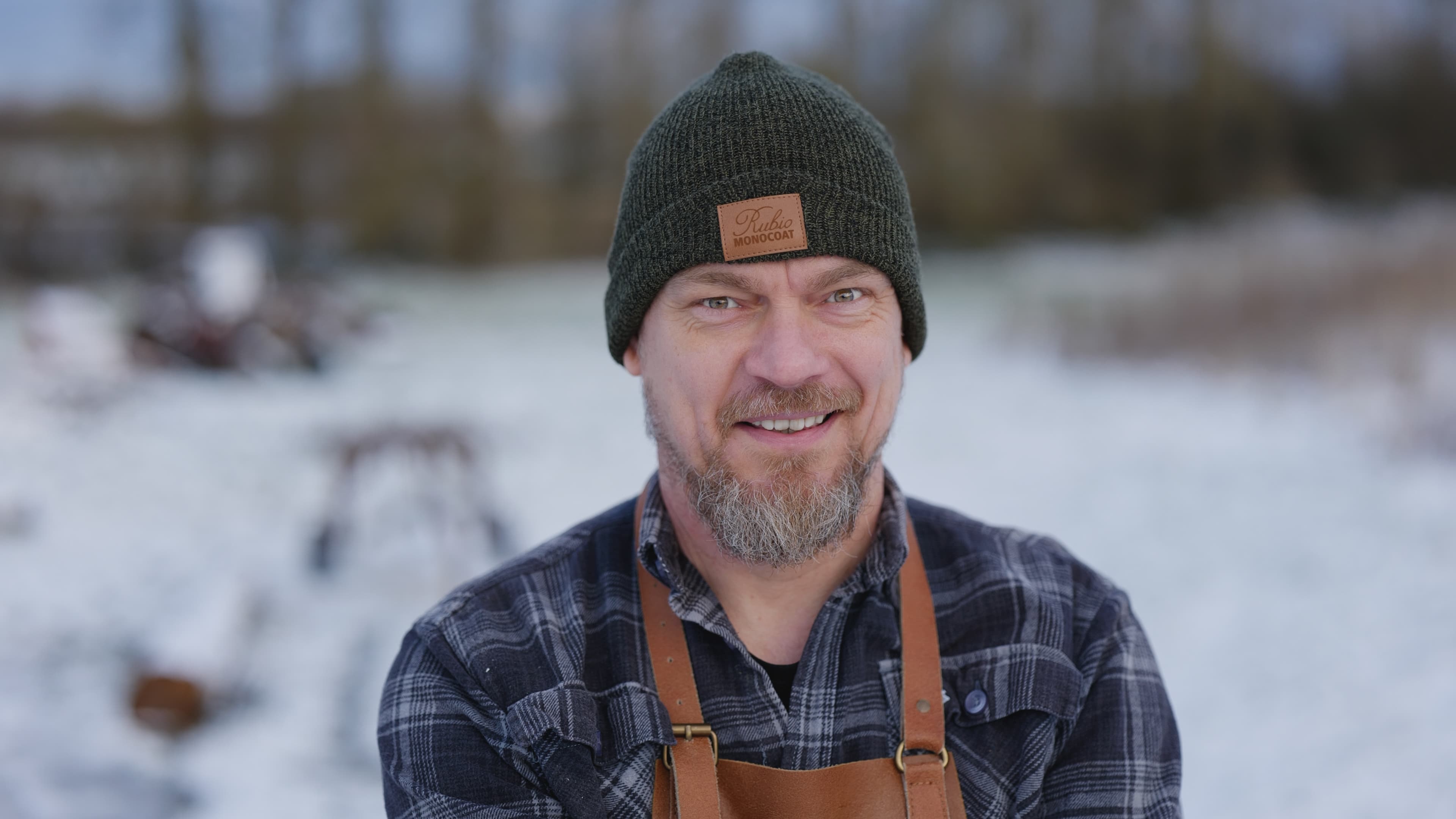 Jesper β portrait, winter outdoor close-up